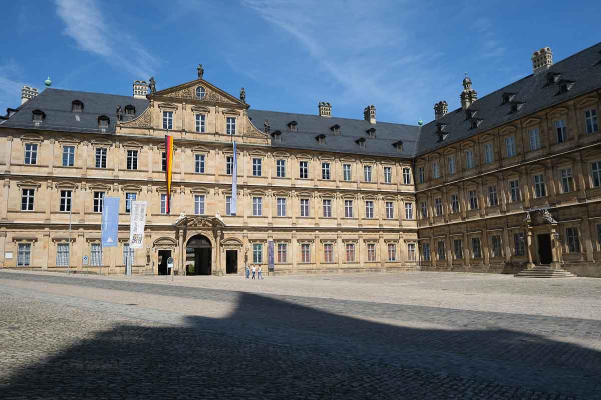 vast palace building set around a courtyard