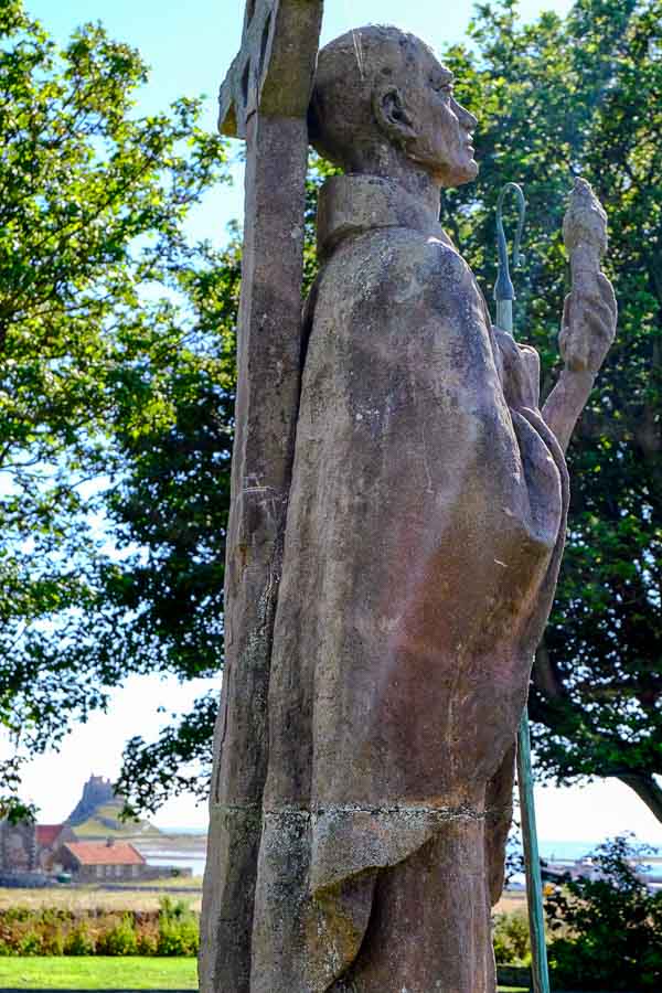 st-aiden-sculpture-in-st-marys-churchyard-lindisfarne-