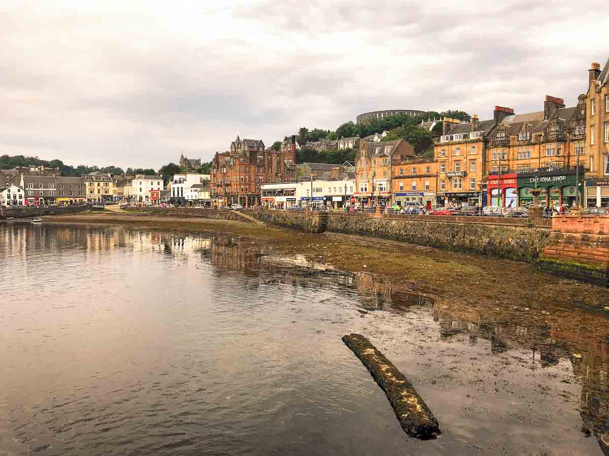 oban-harbour-in-golden-light-of-dusk