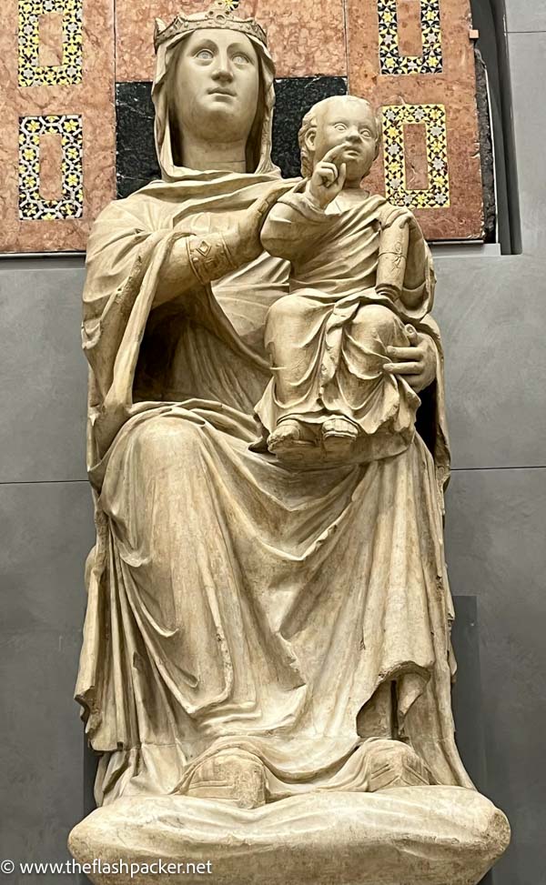 statue of madonna and child