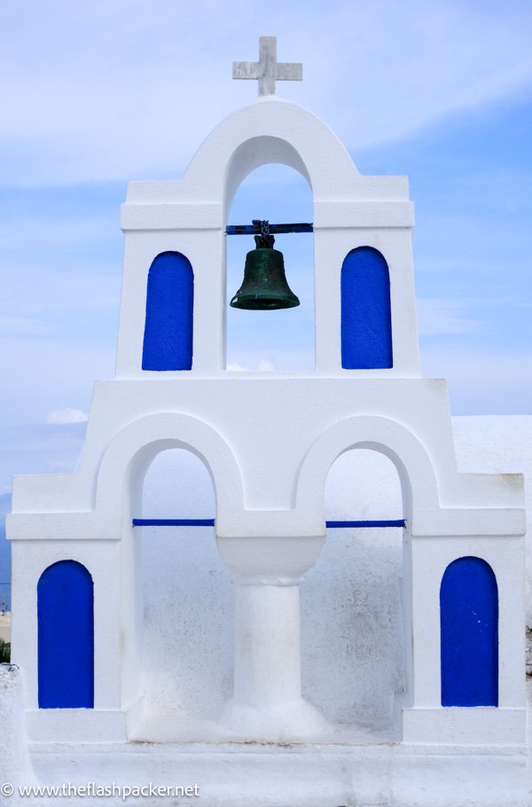 church-in-oia-santorini