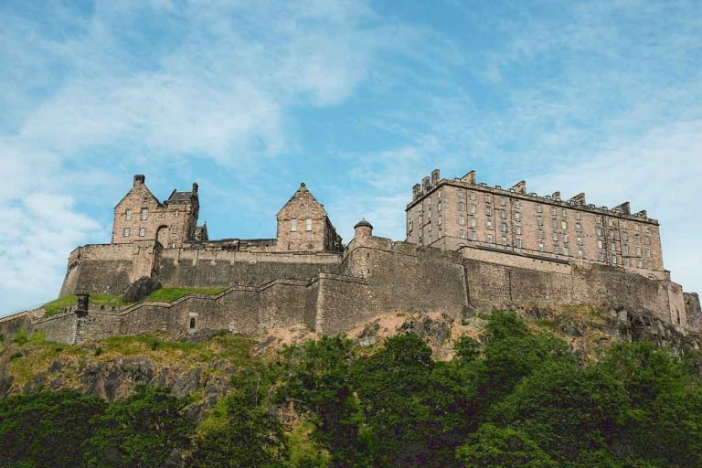 exterior view of edinburgh castle