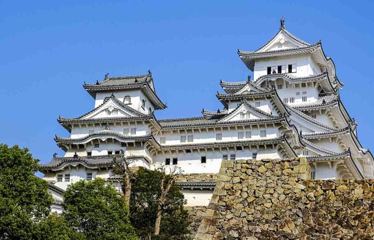 himeji castle which is one of the best things to see in himeji in one day