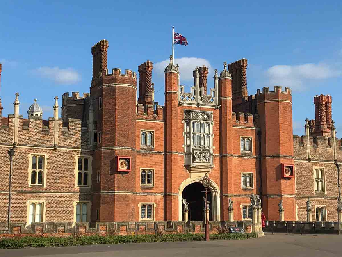 hampton-court-palace exterior