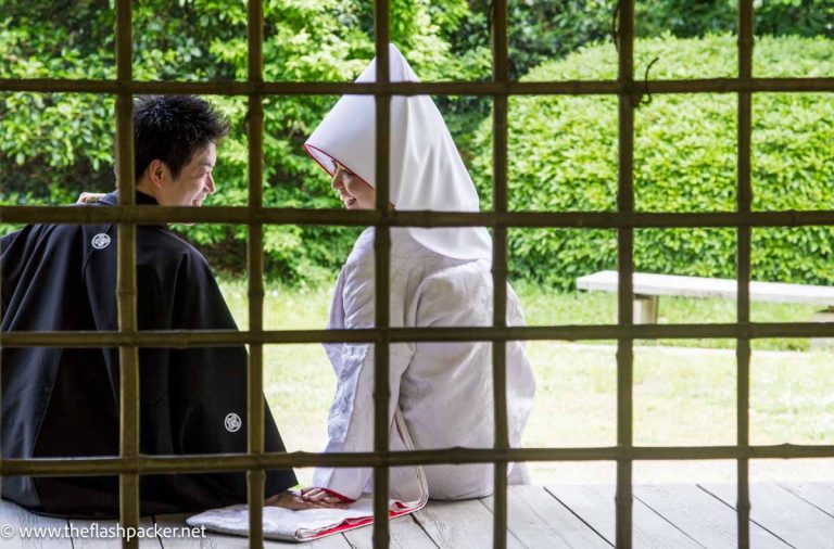 woMAN and man in traditional japanese robes