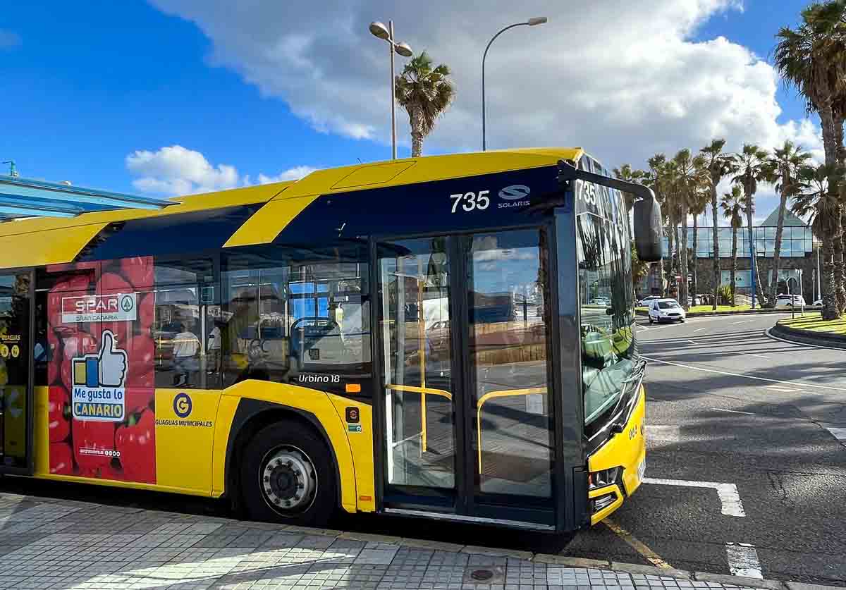 yellow local bus in las palmas in gan canaria