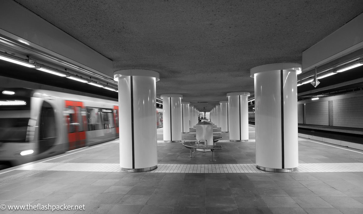 maconi-place-metro-station-rotterdam