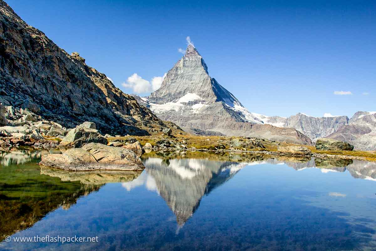 matterhorn-reflected-in-riffelsee lake