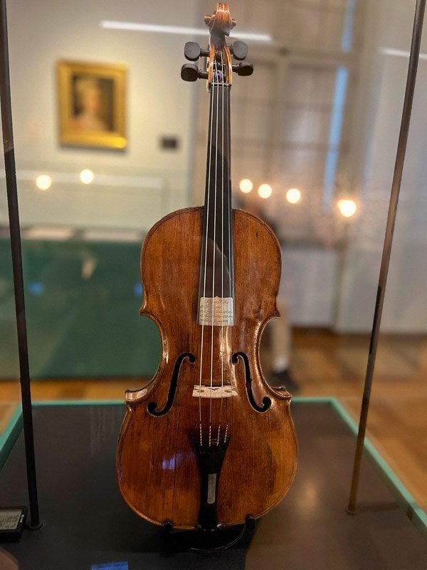 viola in a case that was owned by mozart