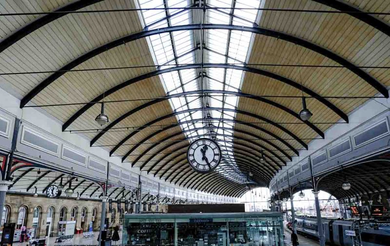 vaulted ceiling and interior of newcastle railway station