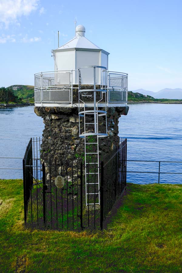 beacon along seafront in oban