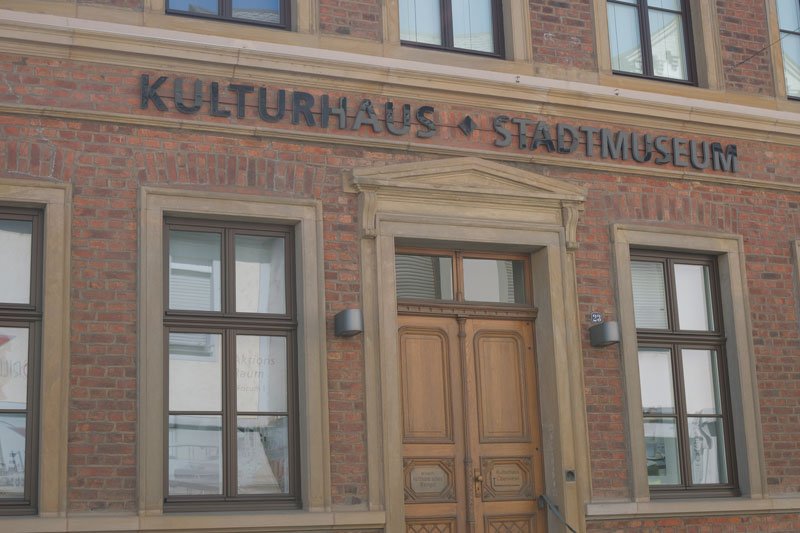 exterior os brick building of kulturhaus stadtmuseum in oberwesel germany