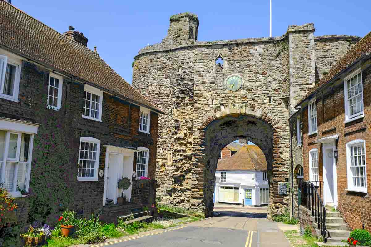 old-city-gate-in-rye