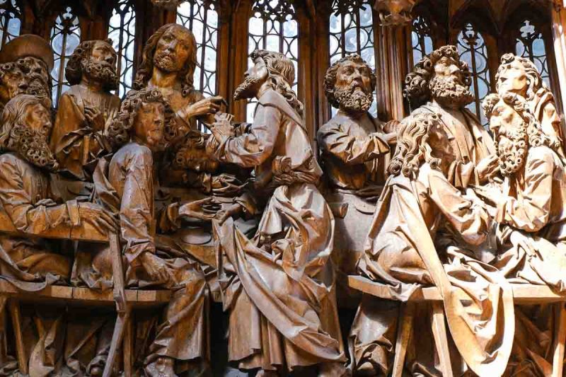 wooden sculpture of the last supper