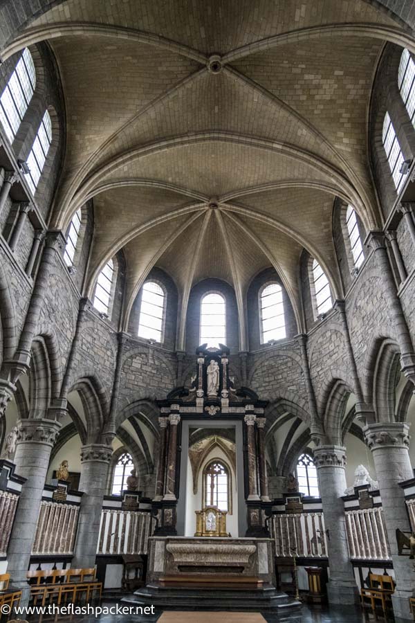 interior of gothic church with pointed arches and vaulted ceiling