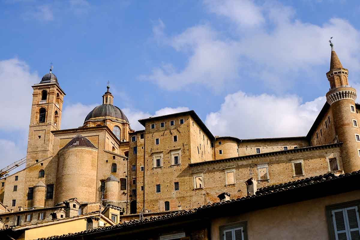 urbinos-renaissance-rooftops