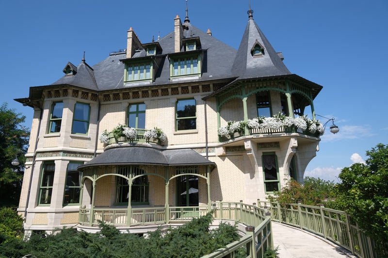 art nouveau exterior of villa desmoiselle